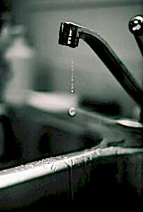 kitchen-sink-faucet