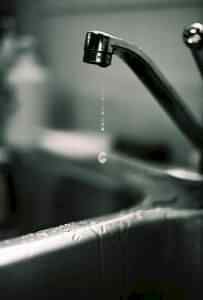 faucet-dripping